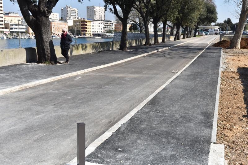 17.03.2016., Zadar – Danas je otvoren promet na Muraju koji je bio obustavljen zbog radova na vratima Svetog Krsevana u sklopu EU projekta HERA. Prema najavi iz Zupanije 6. travnja tog ce se dana svecano otvoriti Prolaz cara Augusta i Vrata sv. Krsevana. 17.03.2016., Zadar – Danas je otvoren promet na Muraju koji je bio obustavljen zbog radova na vratima Svetog Krsevana u sklopu EU projekta HERA. Prema najavi iz Zupanije 6. travnja tog ce se dana svecano otvoriti Prolaz cara Augusta i Vrata sv. Krsevana.