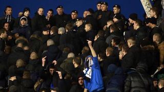 Bakljada i neredi na utakmici Hajduk – Dinamo