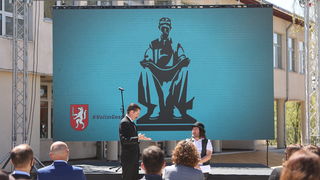 Spomenik Nikole Tesle vratio se u Gospić