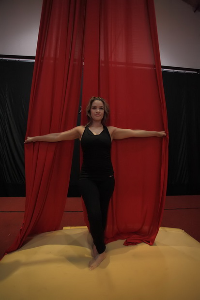 Arsenal: Xiomara Circo Art – ples na svili, Foto: Roberto Lerga Arsenal: Xiomara Circo Art – ples na svili, Foto: Roberto Lerga