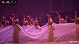 Predstava “Odgojoj” Plesne udruge Gesta u HNK Zadar