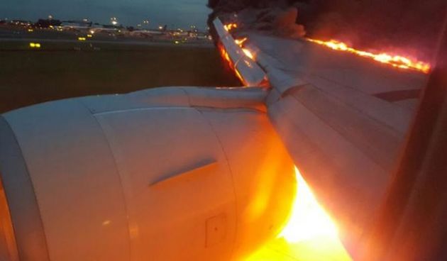 Zapalio se Boeing 777 Singapur Airlinesa