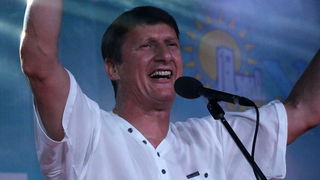 Virsko ljeto 2016: Tomislav Bralić i klapa Intrade oduševili 12 tisuća obožavatelja na virskoj rivi Virsko ljeto 2016: Tomislav Bralić i klapa Intrade oduševili 12 tisuća obožavatelja na virskoj rivi