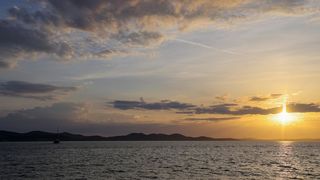 Zadar: Turisti uživaju u zalasku sunca