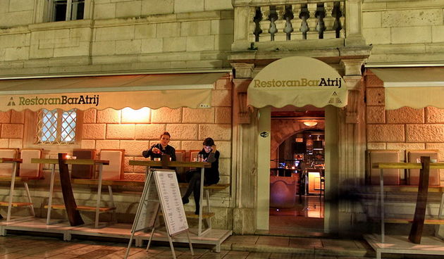 Restoran bar Atrij: Finger Food & Wine Selection, Foto: Iva Perinčić