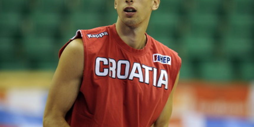 Poznan, 050909.
Europsko prvenstvo u kosarci u Poljskoj.
Na slici: trening Hrvatske kosarkaske reprezentacije u Areni Poznan, Roko Leni Ukic.
Foto: Drago Sopta / CROPIX Poznan, 050909.
Europsko prvenstvo u kosarci u Poljskoj.
Na slici: trening Hrvatske kosarkaske reprezentacije u Areni Poznan, Roko Leni Ukic.
Foto: Drago Sopta / CROPIX