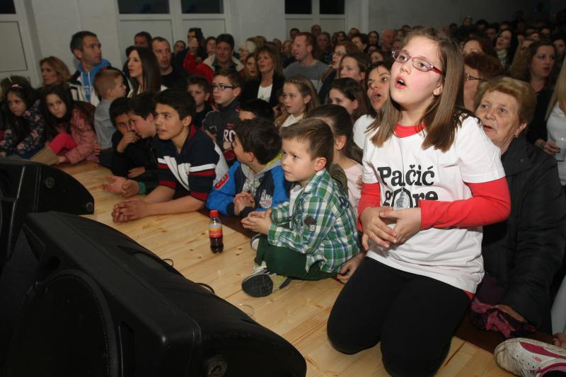 Kali: Oliver i prijatelji nastupili u sklopu akcije “Palčić gore”, Foto: Dino Stanin/PIXSELL Kali: Oliver i prijatelji nastupili u sklopu akcije “Palčić gore”, Foto: Dino Stanin/PIXSELL