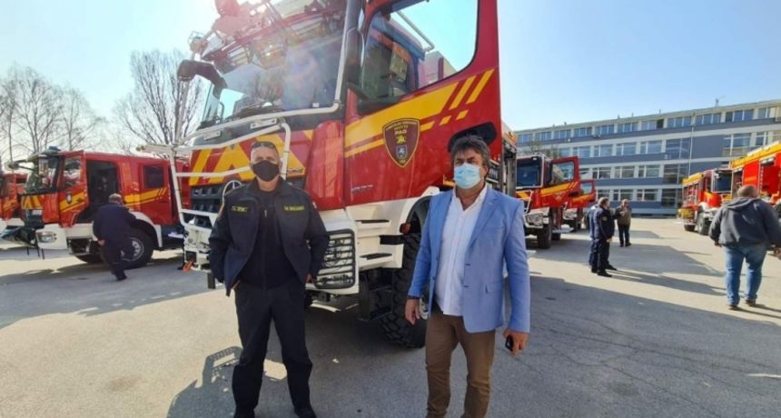 DVD Pag dobio novo vatrogasno vozilo