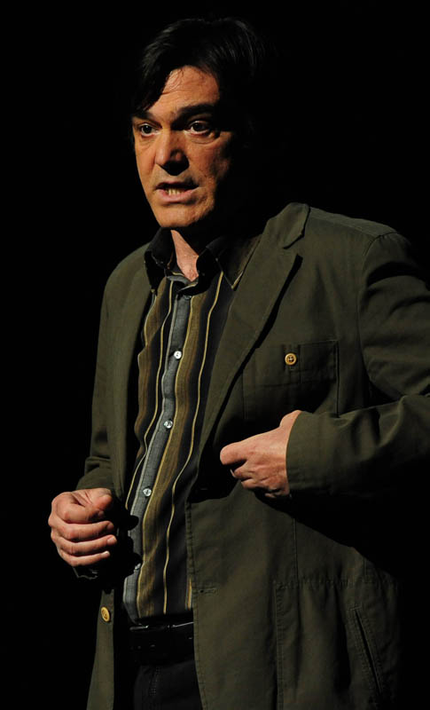 Predstava “Art” u HNK Zadar, foto: Nenad Marčev Predstava “Art” u HNK Zadar, foto: Nenad Marčev