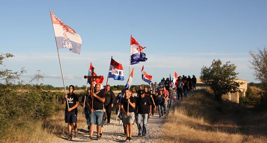 Koracima nade u istinu