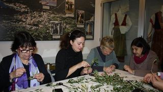 Radionica pletenja maslininih grančica, foto: NMZ arhiva Radionica pletenja maslininih grančica, foto: NMZ arhiva