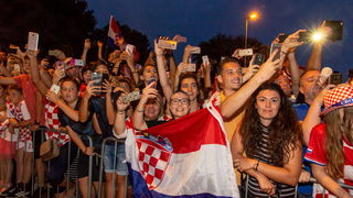 Veličanstven doček četvorice zadarskih Vatrenih od Gradskog mosta do Foruma