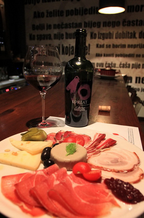 Restoran bar Atrij: Finger Food & Wine Selection, Foto: Iva Perinčić Restoran bar Atrij: Finger Food & Wine Selection, Foto: Iva Perinčić