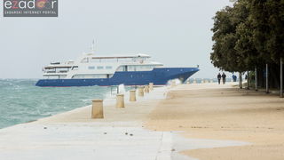 Đir po gradu 26. travnja 2017. Brod se skoro zabio u rivu Đir po gradu 26. travnja 2017. Brod se skoro zabio u rivu