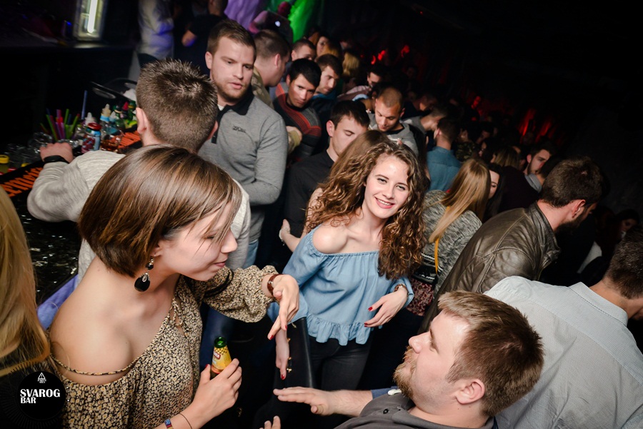 Subotnji party u Svarog baru
