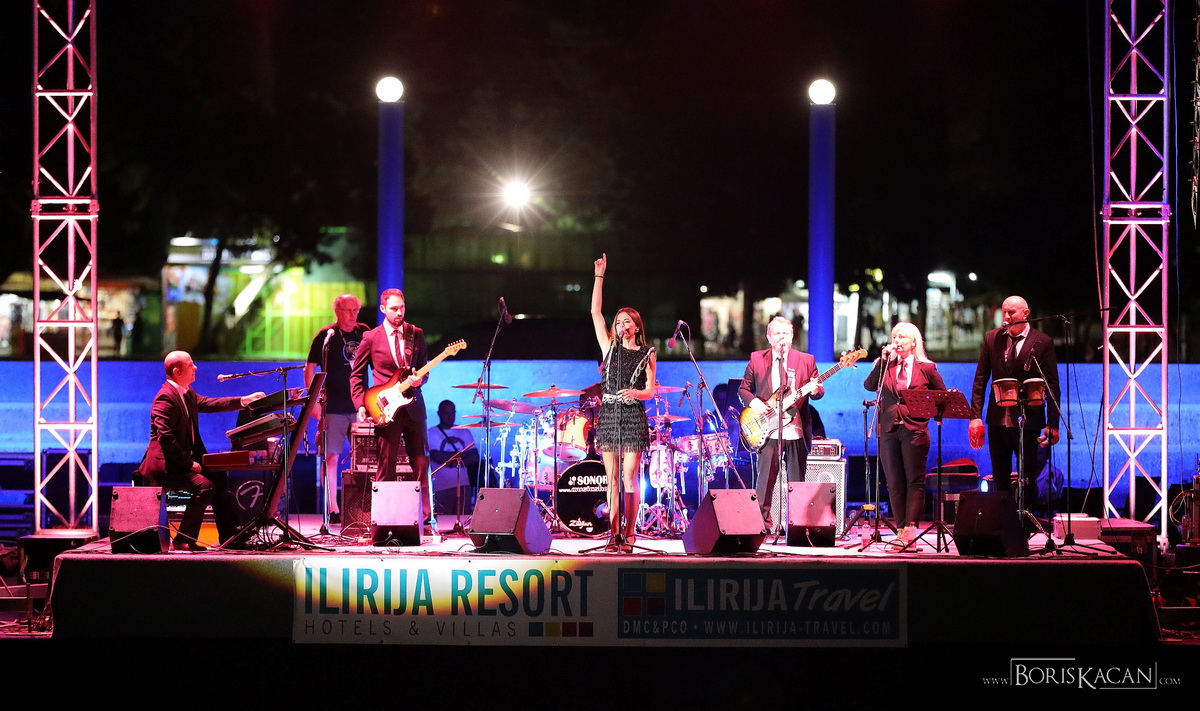 Severina oduševila nastupom na bazenu Ilirije u Biogradu na Moru