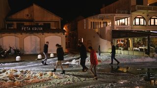 U Pakoštanima padala tuča više od 30 minuta i zabijelila cijelo mjesto U Pakoštanima padala tuča više od 30 minuta i zabijelila cijelo mjesto