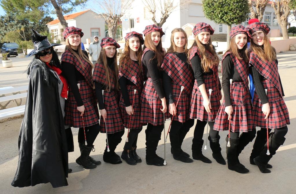 2. Međunarodna karnevalska povorka Virskih maškara