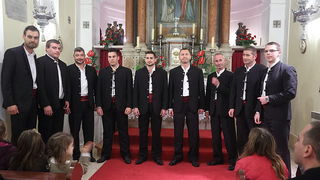 “Božićna čarolija” – koncert klapa u petrčanskoj crkvi sv. Ivana i Pavla “Božićna čarolija” – koncert klapa u petrčanskoj crkvi sv. Ivana i Pavla