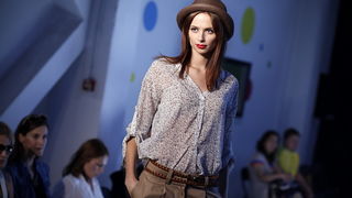 Zagreb, 300911.
Sajam mode Fashion.hr, koji je na Zagrebackom velesajmu okupio 90 izlagaca iz Hrvatske i 29 iz regije, otvorila je predsjednica Vlade RH Jadranka Kosor. 
Na slici: modna revija Bellissima Sarajevo.
Foto: Dragan Matic / Cropix