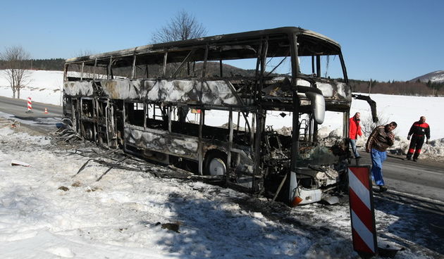 Zapaljen srpski autobus, Foto: Vladimir Ivanov