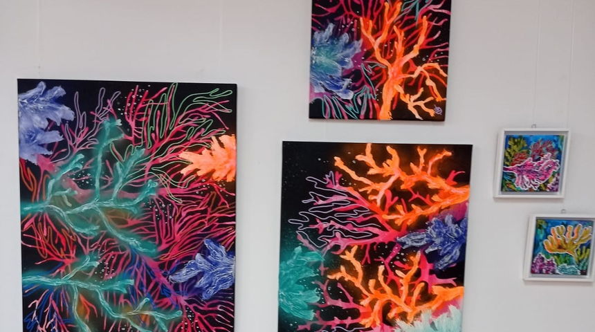 U Povljani otvorena izložba slika “Paleta boja podmorja” autorice Antee Delpin U Povljani otvorena izložba slika “Paleta boja podmorja” autorice Antee Delpin