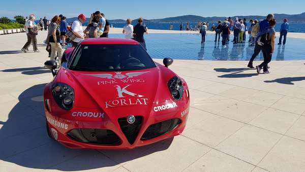Pink Wing, jedinstvena gastro-turistička karavana luksuznih automobila gostovala je u Zadru na Pozdravu suncu. Foto: Mladen Malik