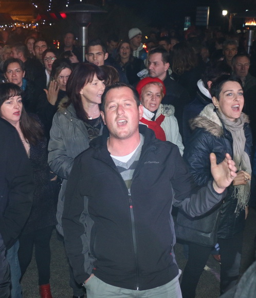 Vir: Božićna fešta uz Dražena Zečića Zeku Vir: Božićna fešta uz Dražena Zečića Zeku