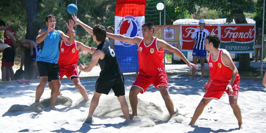 Rukomet na pijesku na pla