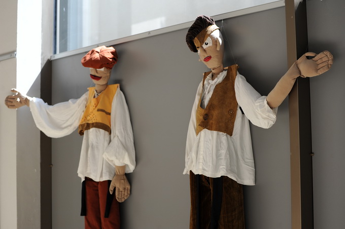 Zadar, 150413
Kazaliste lutaka Zadar. Otvorenje izlozbe crteza, kostima i fotografije Marije Saric Ban “Slike u vremenu bajke”.
Na fotografiji: detalj s otvorenja.
Foto: Luka Gerlanc / CROPIX