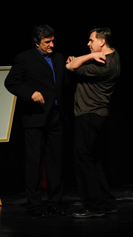 Predstava “Art” u HNK Zadar, foto: Nenad Marčev Predstava “Art” u HNK Zadar, foto: Nenad Marčev