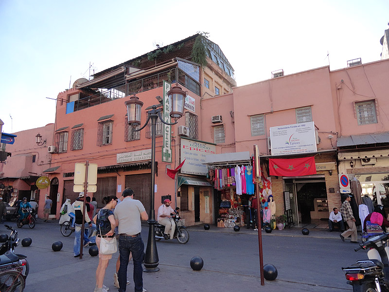 Skitnja Casablancom, foto: Pero Šindija