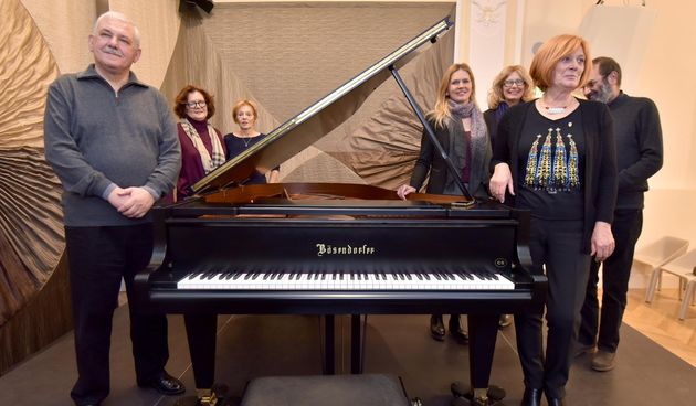 U Kneževoj palači predstavljen novi koncertni klavir