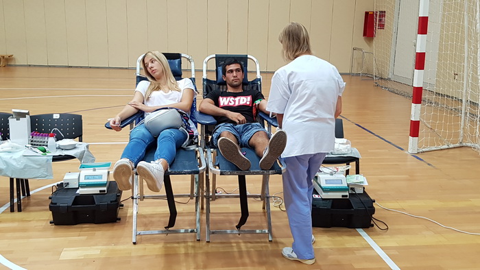 U organizaciji sekcije HZSN Zadar u dvorani 1 SC Višnjik održana je akcija dobrovoljnog darivanja krvi na kojoj je prikupljeno 25 doza tekućine koja život znači. Foto: Mladen Malik