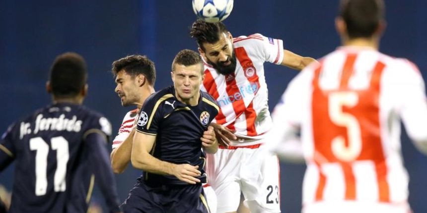 Stadion Maksimir, Zagreb – UEFA Liga prvaka, skupina F, 3. kolo, GNK Dinamo – FC Olympiakos 0-1. Armin Hodzic, Dimitris Siovas. Photo: Igor Kralj/PIXSELL Stadion Maksimir, Zagreb – UEFA Liga prvaka, skupina F, 3. kolo, GNK Dinamo – FC Olympiakos 0-1. Armin Hodzic, Dimitris Siovas. Photo: Igor Kralj/PIXSELL
