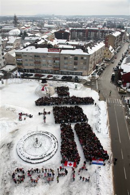 Gospić: 187. Milenijska fotografija Šime Strikomana Gospić: 187. Milenijska fotografija Šime Strikomana