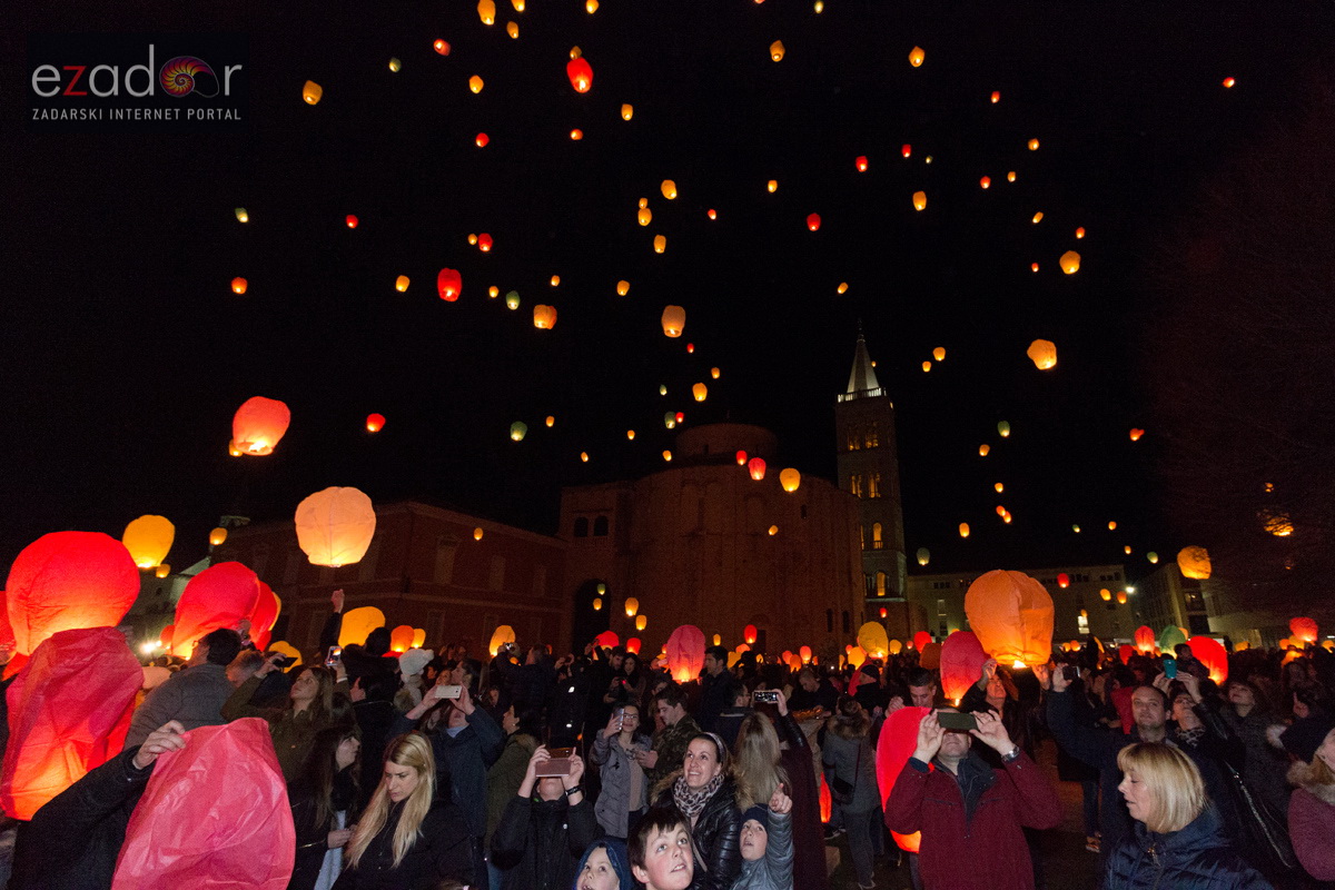 Humanitarni svjetlosni spektakl “Zaželi ljubav” na zadarskom Forumu, 18. veljače 2017. Humanitarni svjetlosni spektakl “Zaželi ljubav” na zadarskom Forumu, 18. veljače 2017.