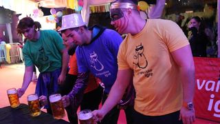 Virske maškare 2017: Karnevalske igre i koncert grupe Vista Virske maškare 2017: Karnevalske igre i koncert grupe Vista