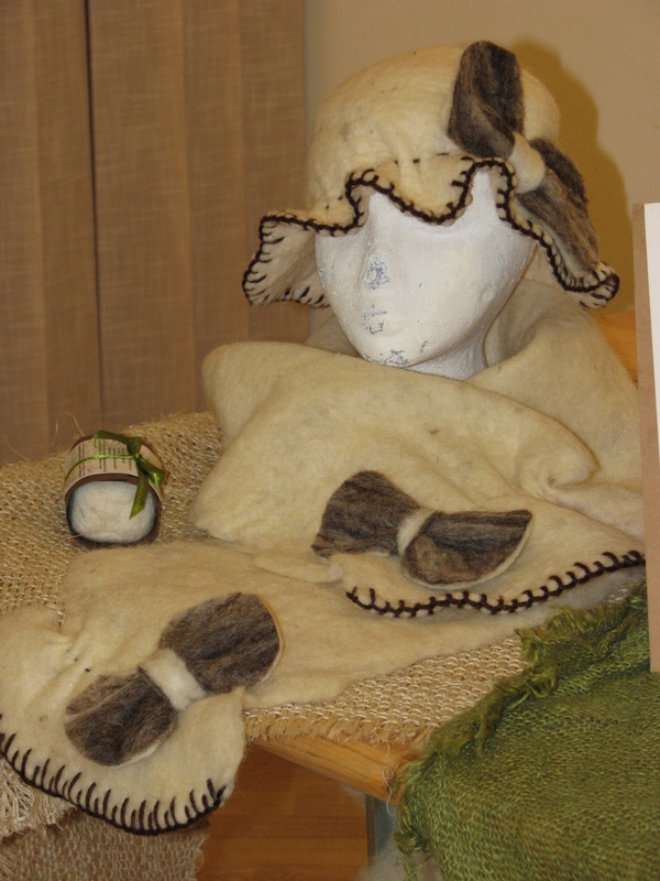 Crna ovca u Baški na otoku Krku Crna ovca u Baški na otoku Krku