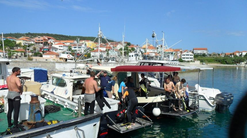 Eko akcija čišćenja podmorja u Kalima Eko akcija čišćenja podmorja u Kalima