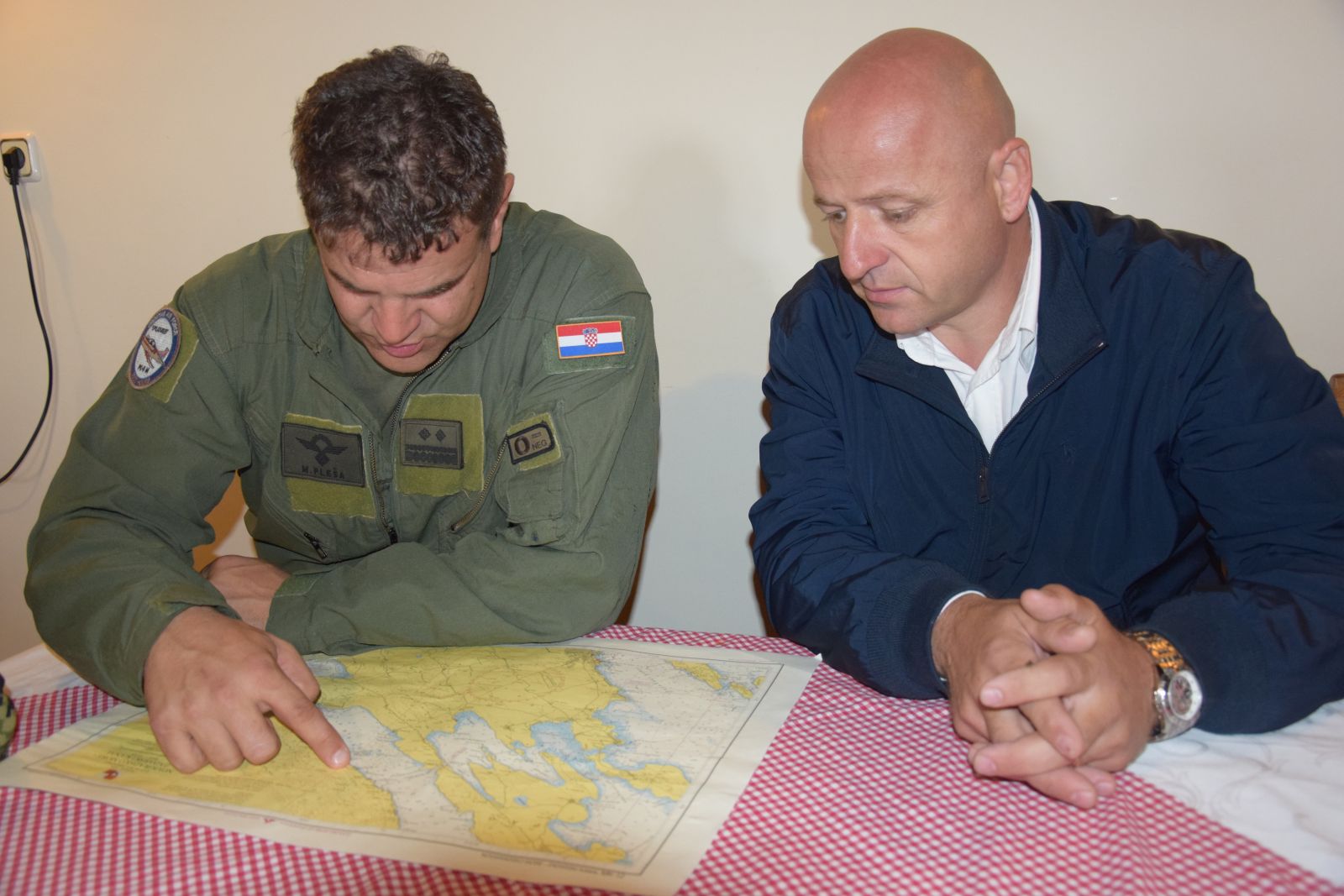 U Novskom ždrilu i dalje traje intenzivna potraga za nestalim pilotom