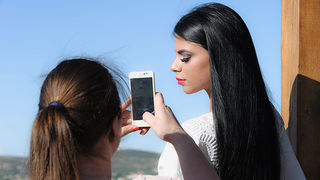 Anita Maričić u promociji modnih kreacija na Vranskom Jezeru (foto: Ivan Toman)