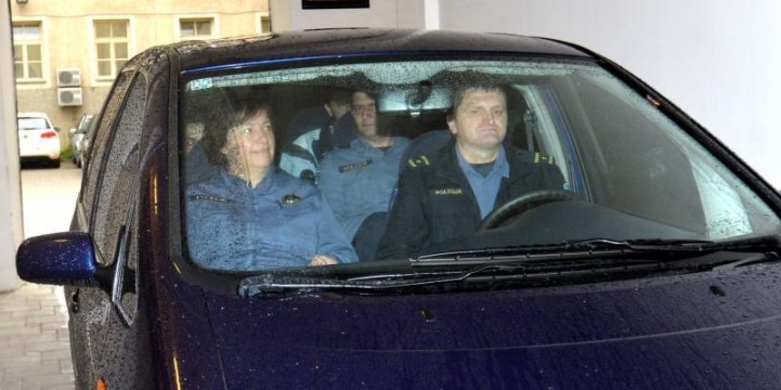 Privodjenje osumnjicenih povezanih sa kradjom zlatoa i pranjem novca u USKOK. Photo: Marko Lukunic/PIXSELL Privodjenje osumnjicenih povezanih sa kradjom zlatoa i pranjem novca u USKOK. Photo: Marko Lukunic/PIXSELL