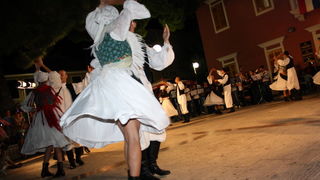Biograd na Moru: Zavrsna priredba Ljetne skole folklora