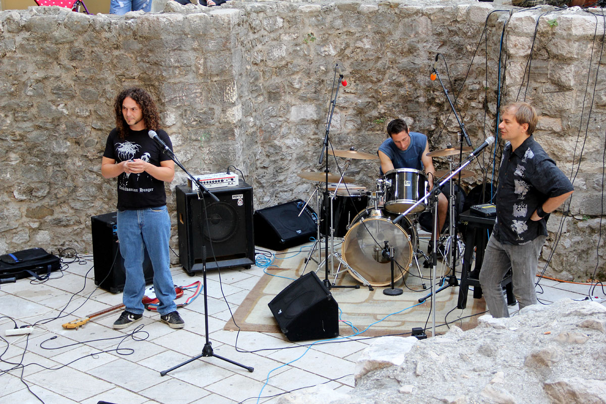 Posljednje Glazbeno jutro u Stomorici uz “Gatos Del Mundo”, foto: Iva Perinčić Posljednje Glazbeno jutro u Stomorici uz “Gatos Del Mundo”, foto: Iva Perinčić
