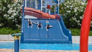 Obitelj Mandić uživa u ljetnim radostima u Zatonu Obitelj Mandić uživa u ljetnim radostima u Zatonu