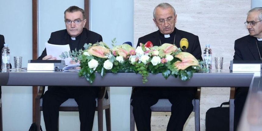 Nadbiskup Puljić Nadbiskup Puljić