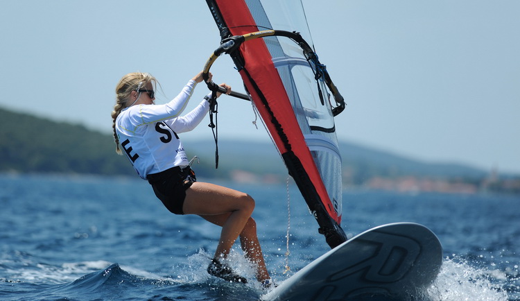 Zadar, 080711.
Svjetsko juniorsko prvenstvo u jedrenju 07.-15.srpnja 2011.
ISAF 2011.
U organizaciji jedrlicarskog kluba Uskok iz Zadra odrzava se svjetsko juniorsko prvenstvo u jedrenju za klase SL 16, 420, 29er, Laser i RS-X. Na prvenstvu se natjece 350 Zadar, 080711.
Svjetsko juniorsko prvenstvo u jedrenju 07.-15.srpnja 2011.
ISAF 2011.
U organizaciji jedrlicarskog kluba Uskok iz Zadra odrzava se svjetsko juniorsko prvenstvo u jedrenju za klase SL 16, 420, 29er, Laser i RS-X. Na prvenstvu se natjece 350
