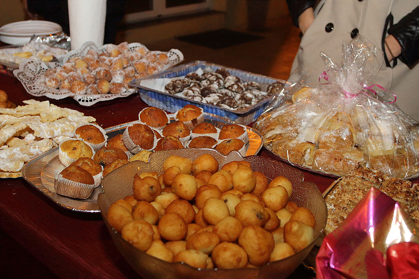 Bibinje: Božićni sajam na Trgu Franje Tuđmana Bibinje: Božićni sajam na Trgu Franje Tuđmana