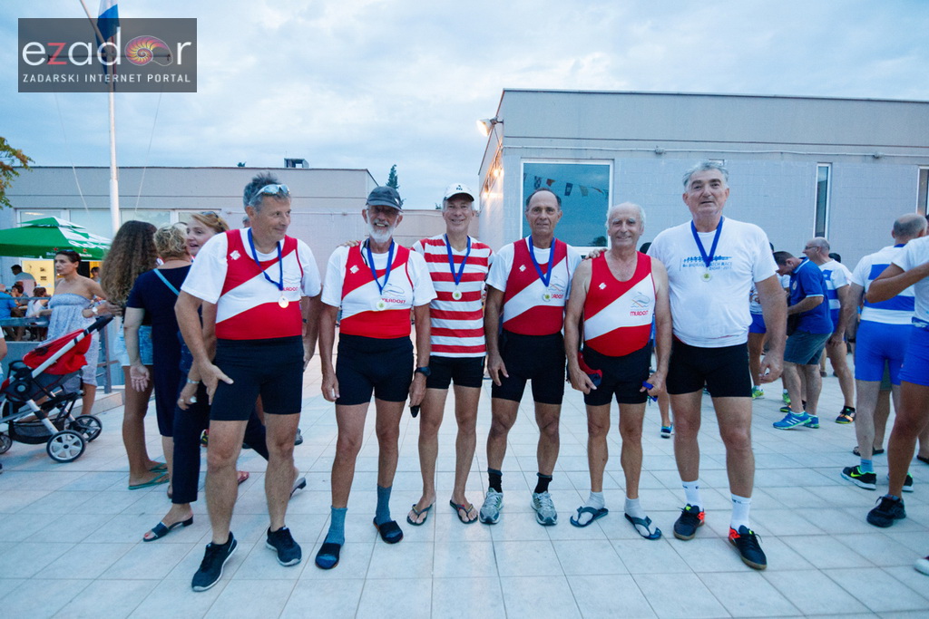 6. “Jadranov veslački dvoboj” osmeraca u uvali Jazine 6. “Jadranov veslački dvoboj” osmeraca u uvali Jazine